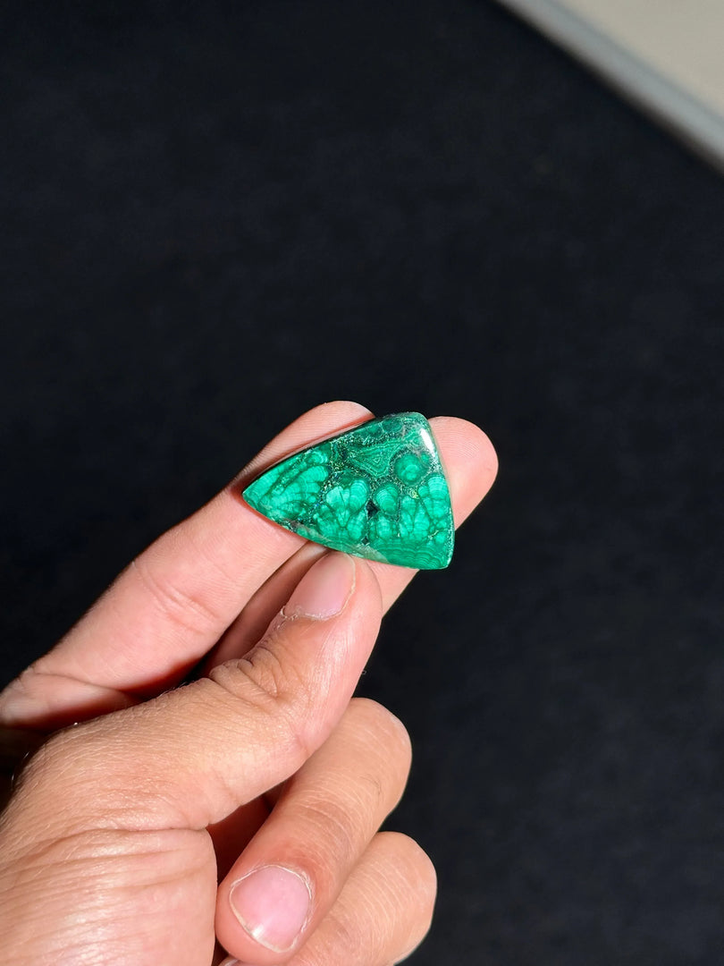 Premium Quality Malachite 14.90g – Healing Crystal Stone