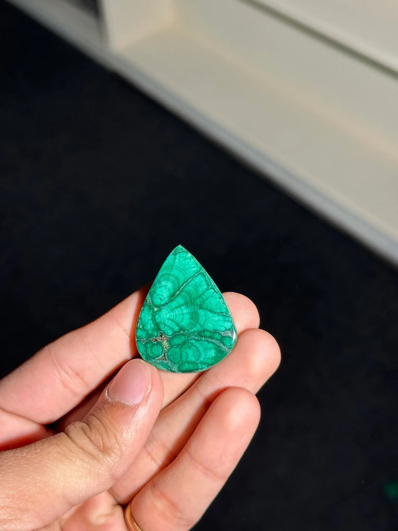 Malachite 16.56g – Natural Healing Stone for Emotional Balance