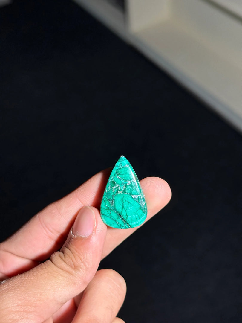 11.80g Malachite Gem – Premium Green Energy Crystal