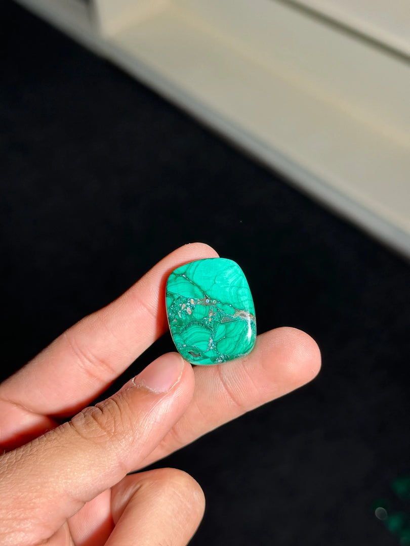 15.05g Malachite Gemstone – Natural Chakra Healing Crystal