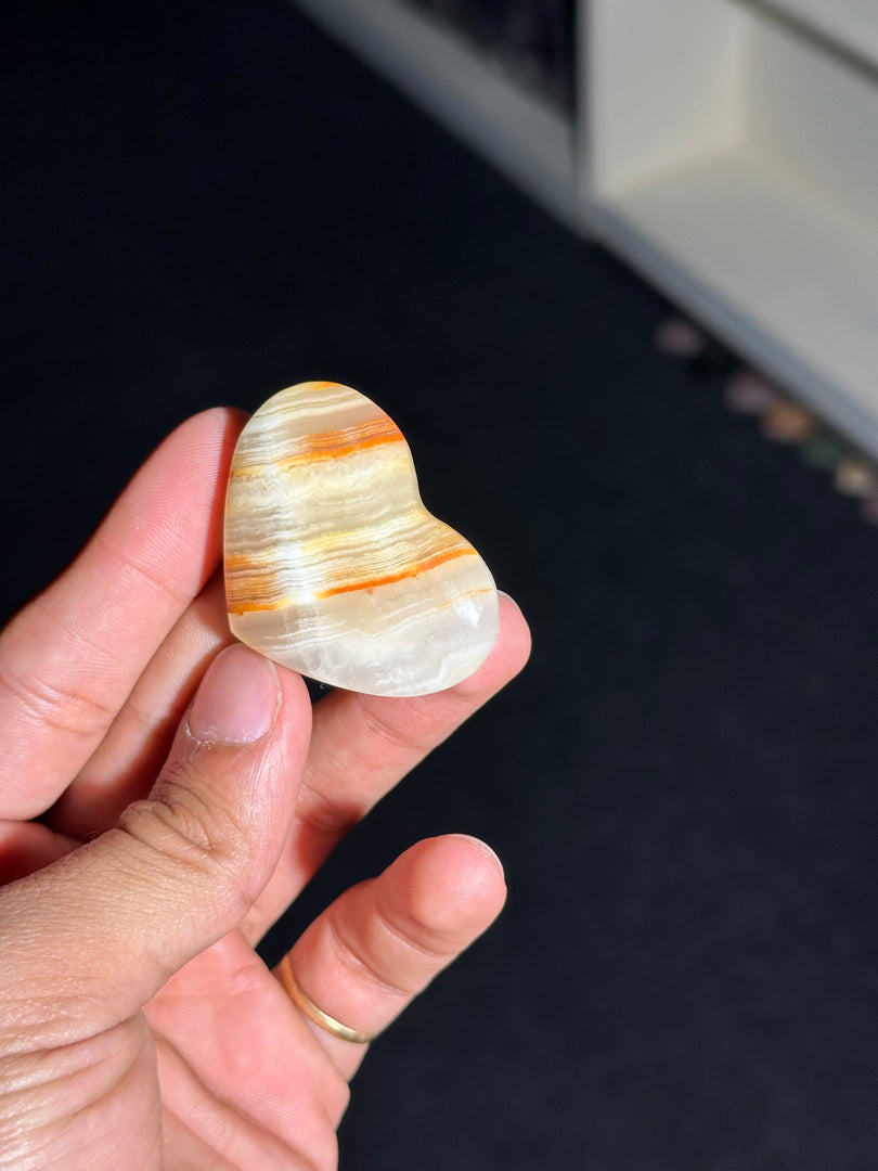 Sardonyx Heart Stone 33.68g – Natural Protection Energy Crystal