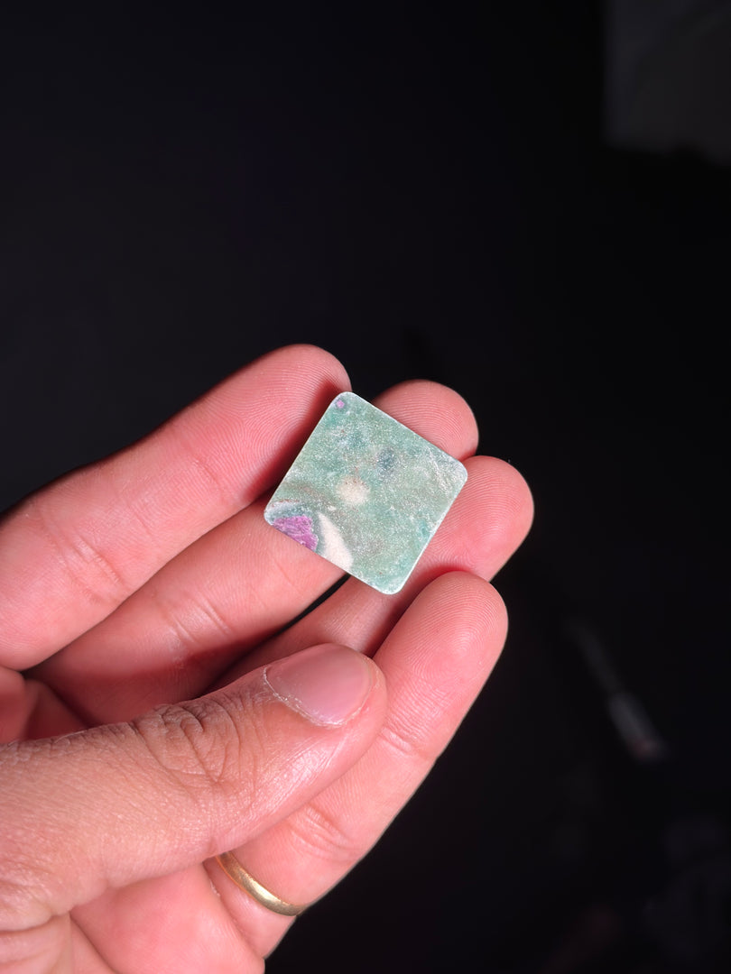 Ruby Fuchsite Polished Gemstone – 7.18g Natural Crystal for Harmony & Calmness