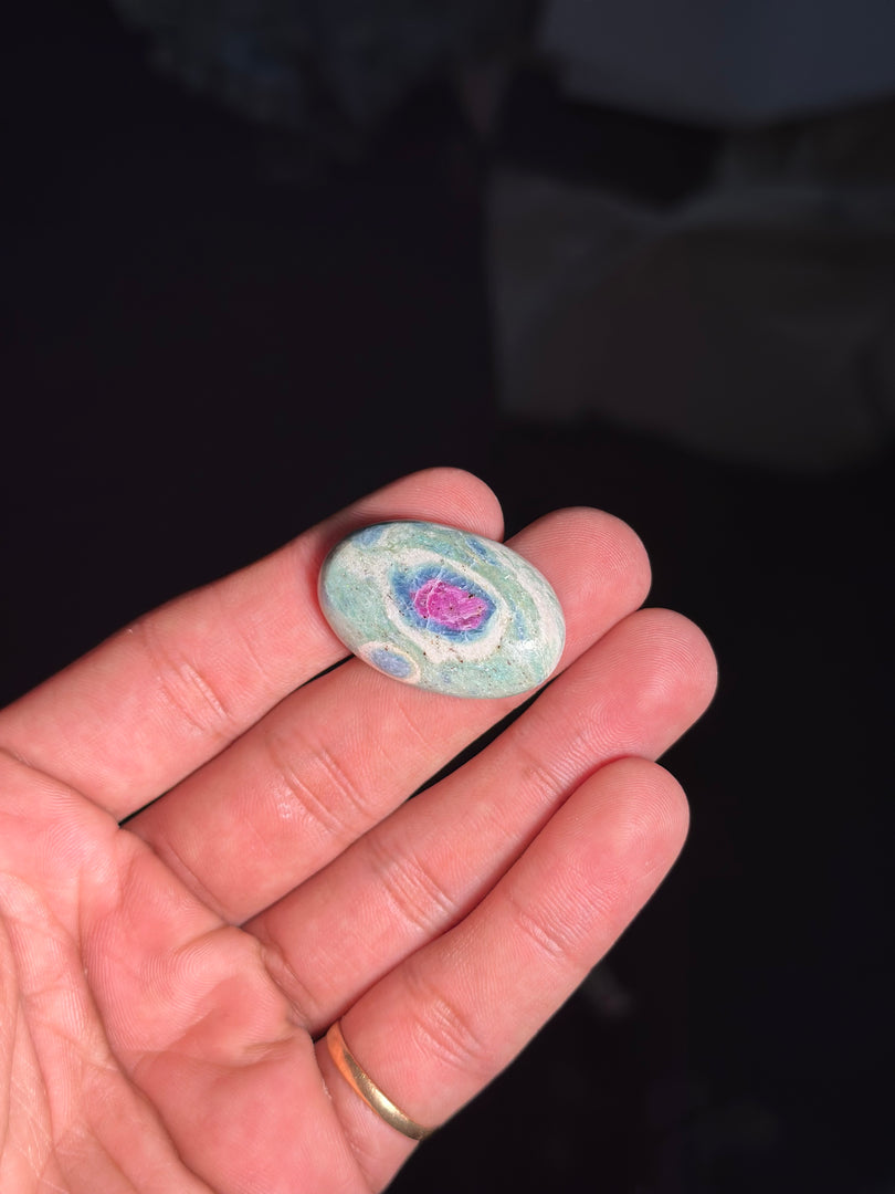 Ruby Fuchsite Natural Crystal – 9.71g Healing Stone for Emotional Balance & Love energyy