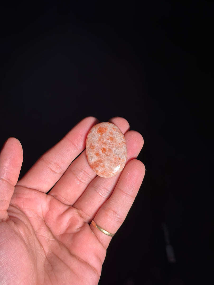 Natural Sunstone 14.5g – Healing Crystal for Joy, Energy & Positivity
