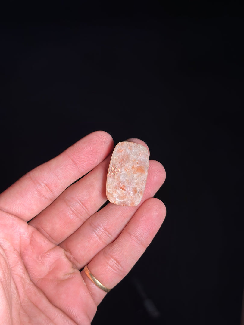 Natural Sunstone 10.85g – Tumbled Crystal for Joy, Confidence & Energy