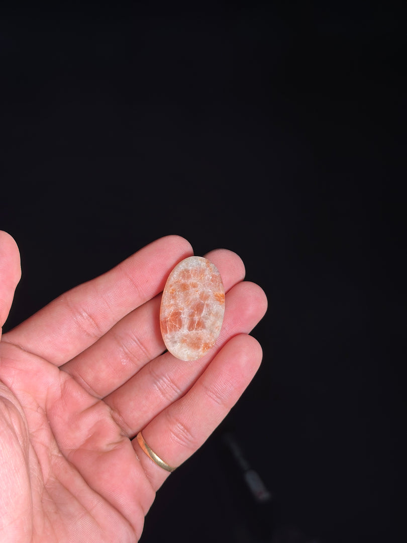 Tumbled Sunstone 11.45g – Energy Crystal for Motivation & Positivity