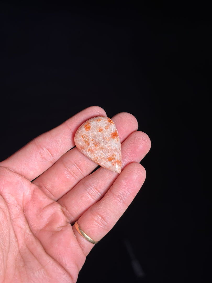 Natural Sunstone 12.18g – Healing Crystal for Joy, Strength & Abundance