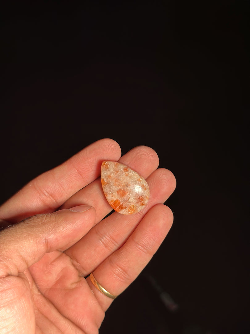 Premium Sunstone 9.15g – Positive Energy Gemstone for Daily Use