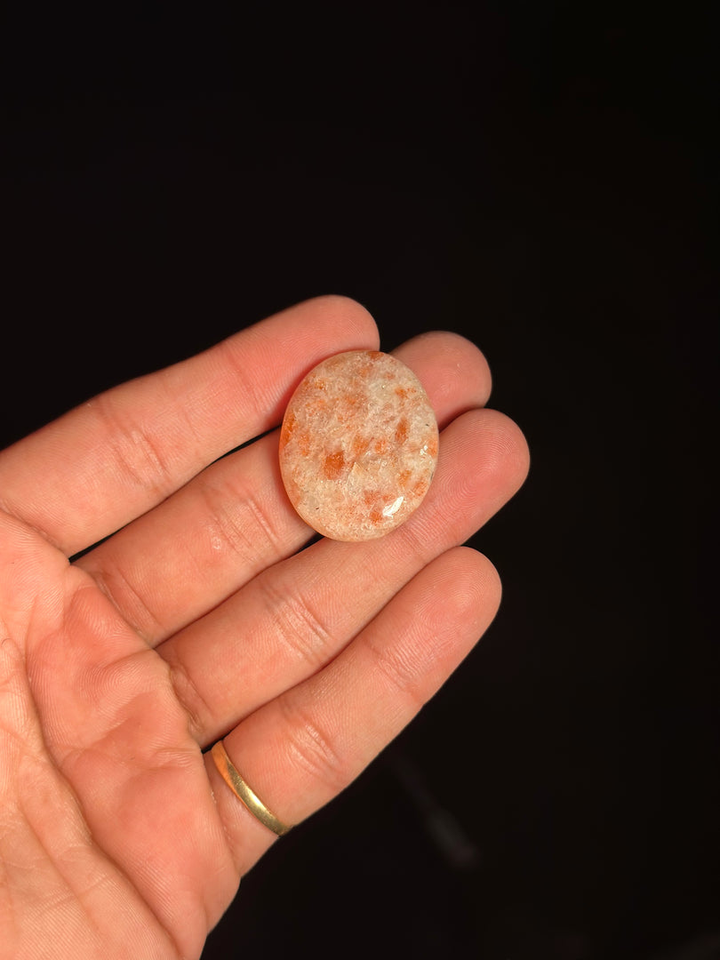 Tumbled Sunstone 10.49g – Natural Gemstone for Happiness, Growth & Empowerment
