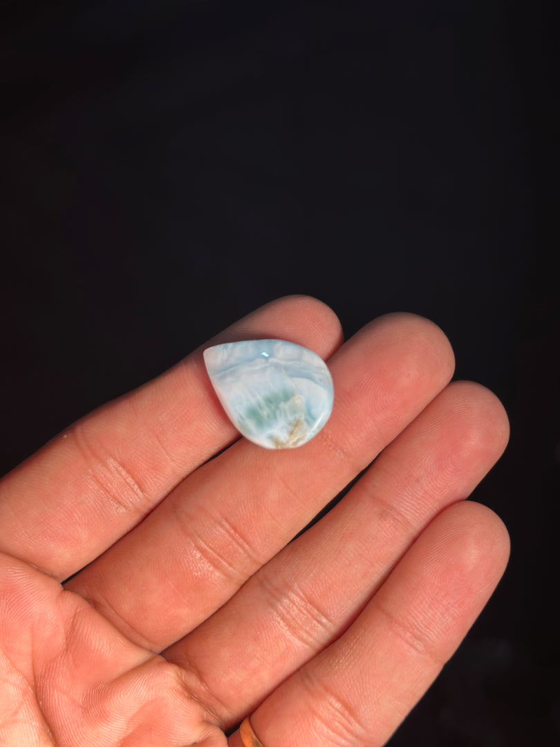 Larimar Crystal 3.64g – Premium Healing Stone for Emotional Healing & Inner Peace
