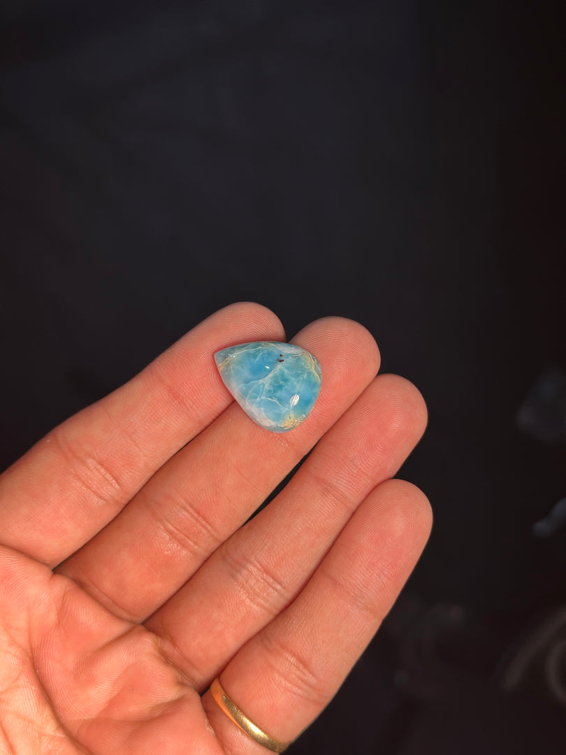 Larimar Crystal 3.76g – Premium Healing Stone for Emotional Healing & Inner Peace